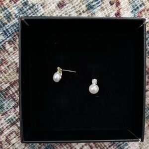 Pearl and crystal stud